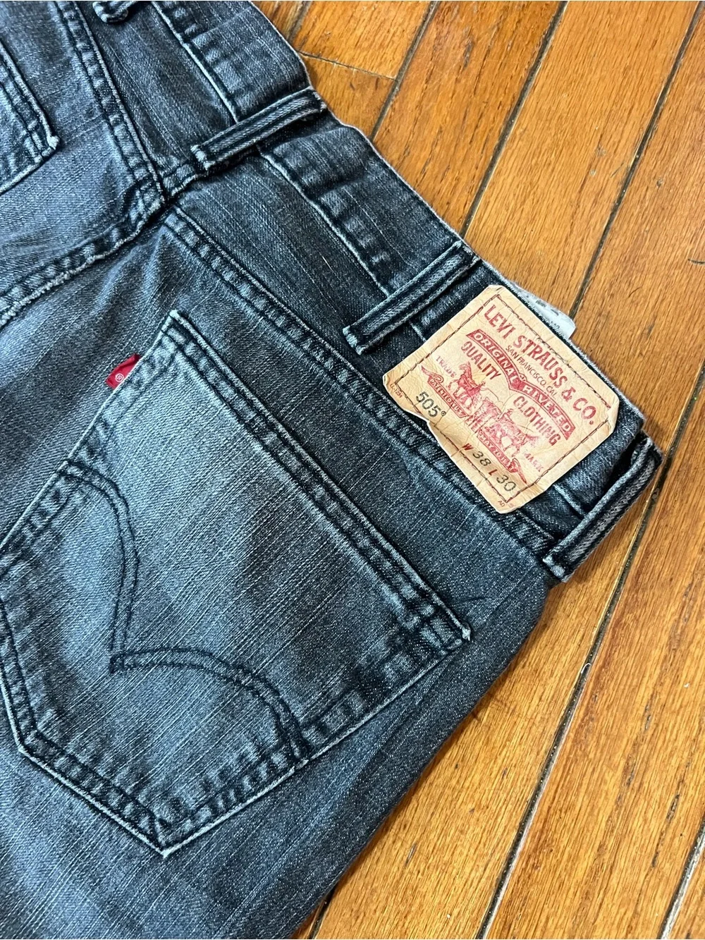 Levi's Men's Black Washed 505 Relaxed Jeans 38x30